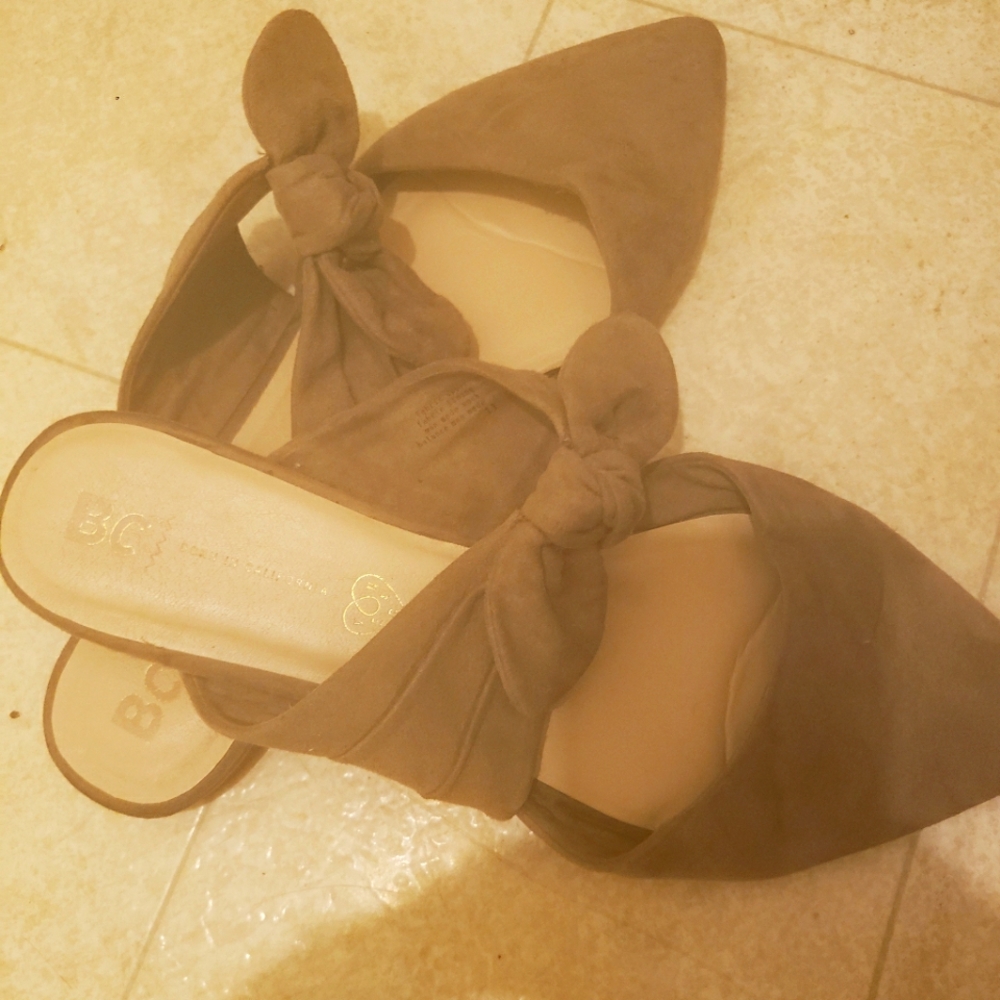 Tan Work Flats w/Bow